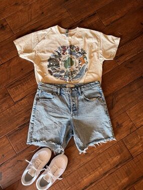 Abercrombie & Fitch Dad Shorts 7” Low Rise 31/12 Light Wash Denim Cutoff Shorts